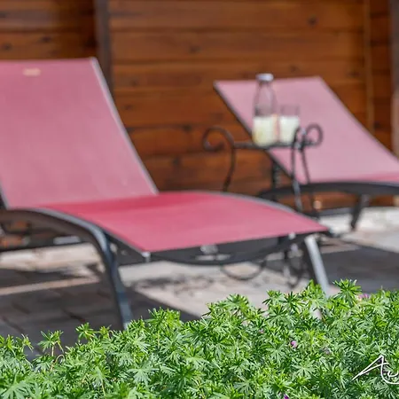 La Calougeotte, Jardin, Et Sauna Prives Chalet Le Menil