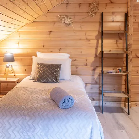 La Calougeotte, Jardin, Et Sauna Prives * Le Menil